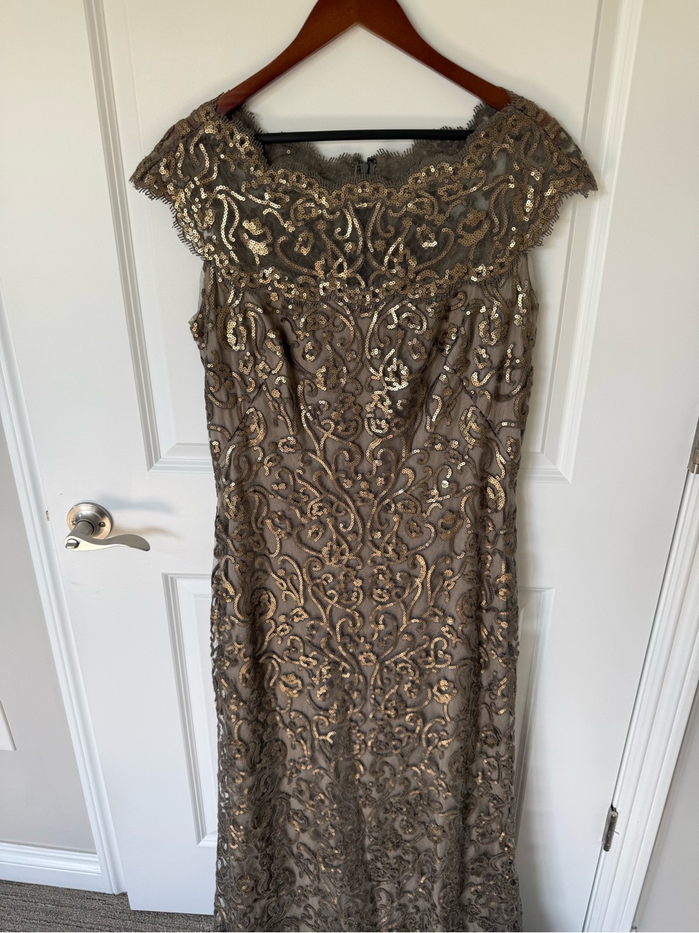 Tadashi Shoji Sequin Lace Gown Size 16